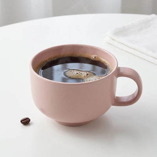 Kaffeetasse aus Keramik in Puderrosa – Elegantes, abgerundetes Design