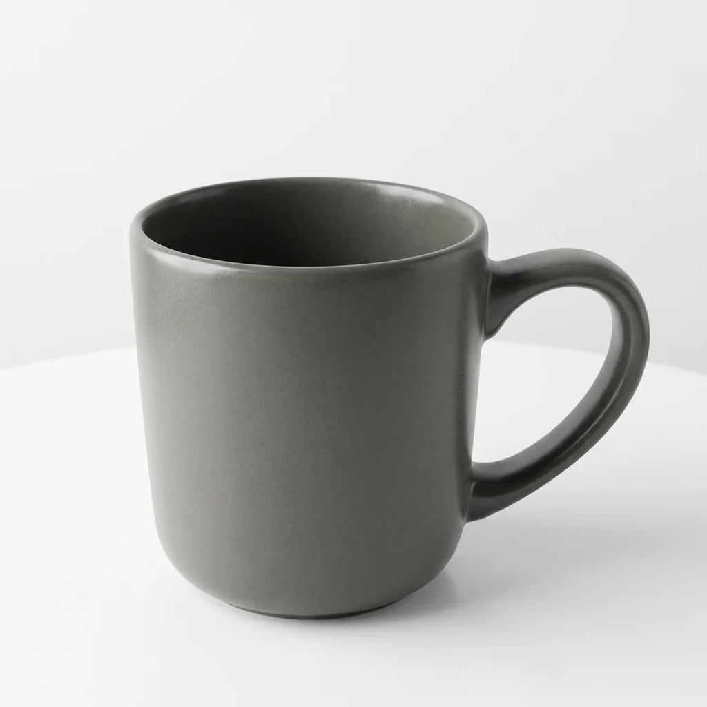 Elegante Kaffeetasse aus grünem Steinzeug – 13 oz / 369 ml