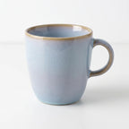 Hellblaue Keramik-Kaffeetasse – Elegantes Design mit glänzendem Finish