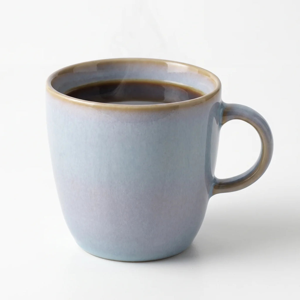Hellblaue Keramik-Kaffeetasse – Elegantes Design mit glänzendem Finish
